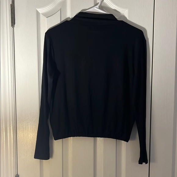 NWT Bar III Elegant Black Women's Top Size Small Rouched Bottom - Picture 4 of 4